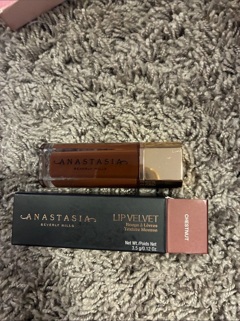 Anastasia Beverly Hills lip velvet in shade Chestnut